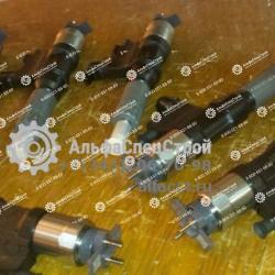 Форсунка двигателя к экскаваторам Hitachi ZX330LC, ZX350LC, ZX370LC Isuzu 6HK1X